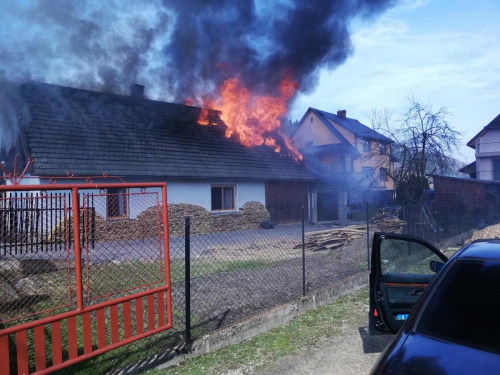 Potrzebna pilna pomoc dla rodziny z Gminy Rajcza poszkodowanej w wyniku pożaru
