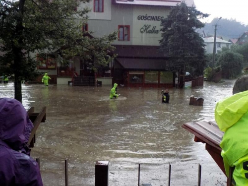 Oberwanie chmury nad Gminą Rajcza